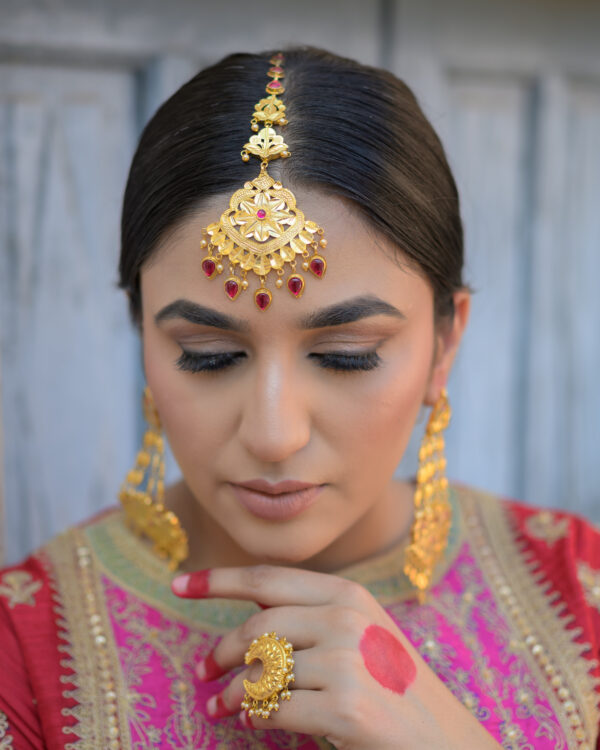 Mehram Earrings & Tikka - Image 3