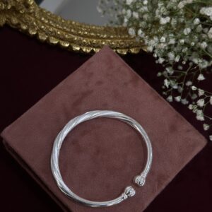 Zeenat Bracelet