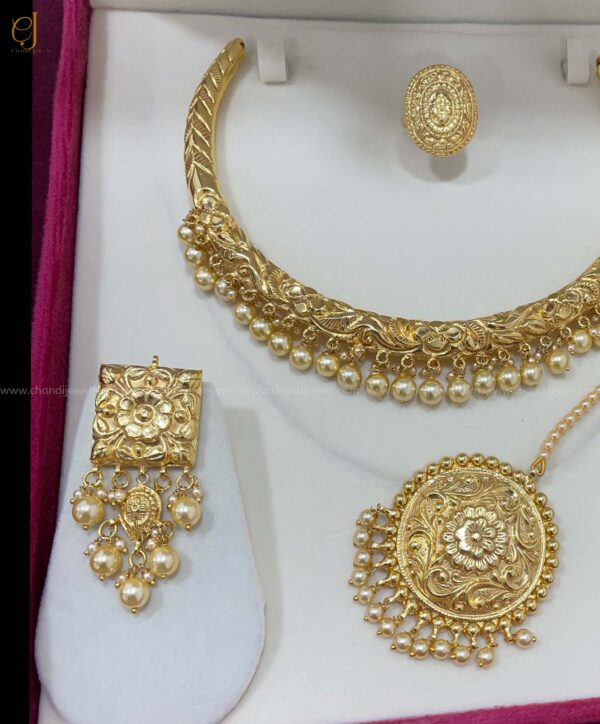 Banni Hasli Necklace Set - Image 3