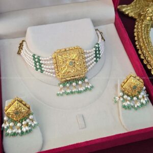 Adab Choker Set