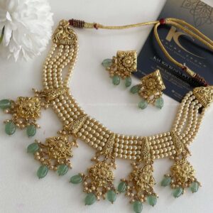 Naz Kaur Necklace Set