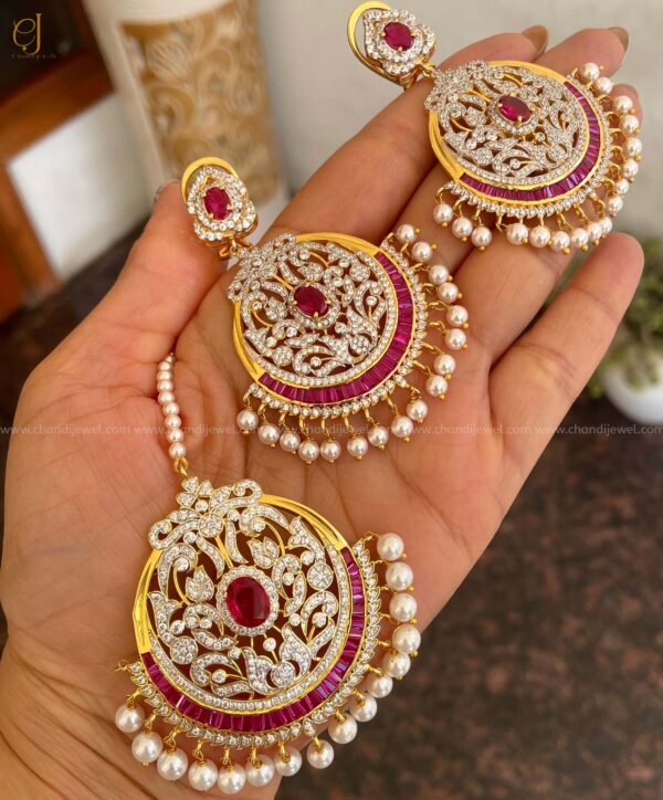 Rubia Tikka & Earrings