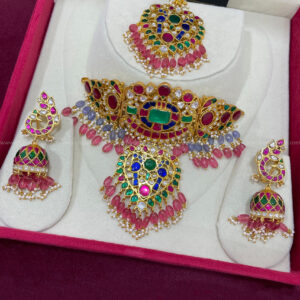 Gulzar Morni Kundan Choker Set