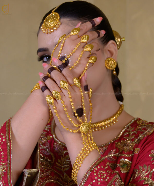 Nav Kaur Hathphool