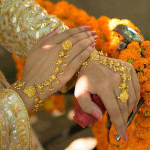 Shaoukeen Hath Phool