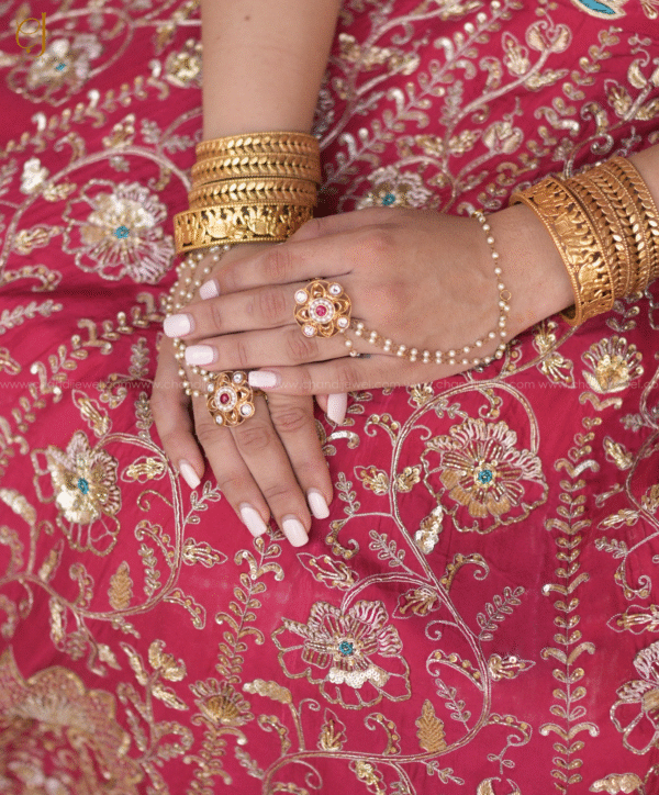Ameera Hath Phool - Image 2